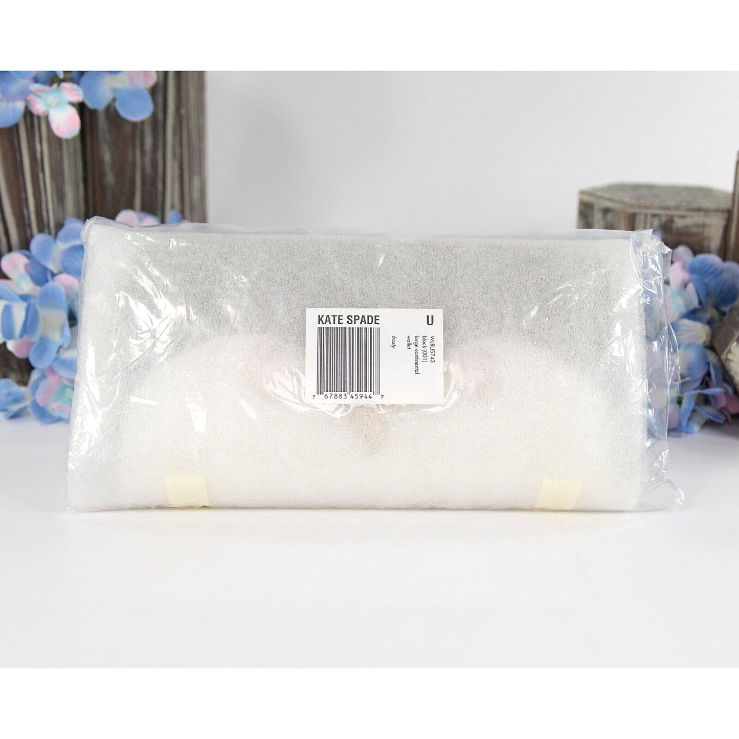 Kate Spade Black Leather Frosty Penguin Large Zip Around Lacey Wallet NWT