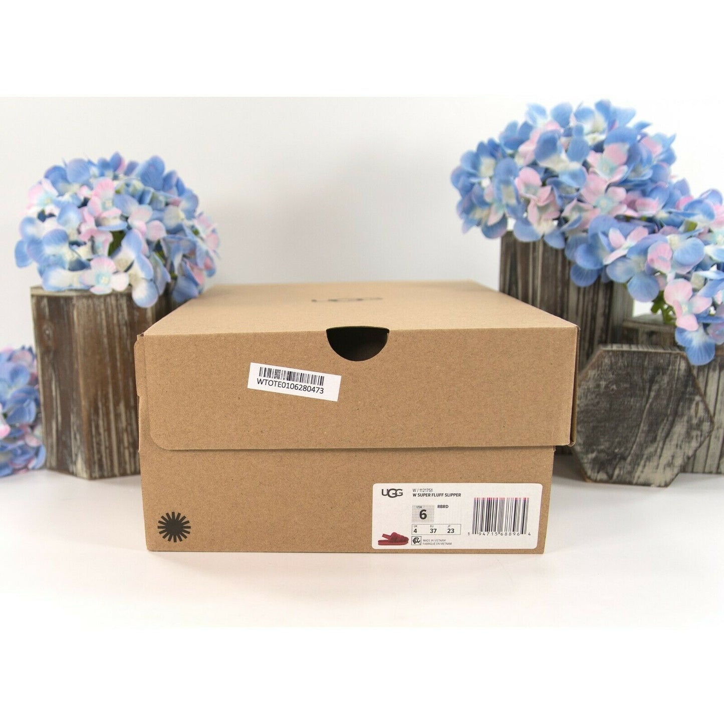 UGG Fluff Oh Yea Robe Red Sheepskin Fur Slippers Slides Sandals Size 6 NIB