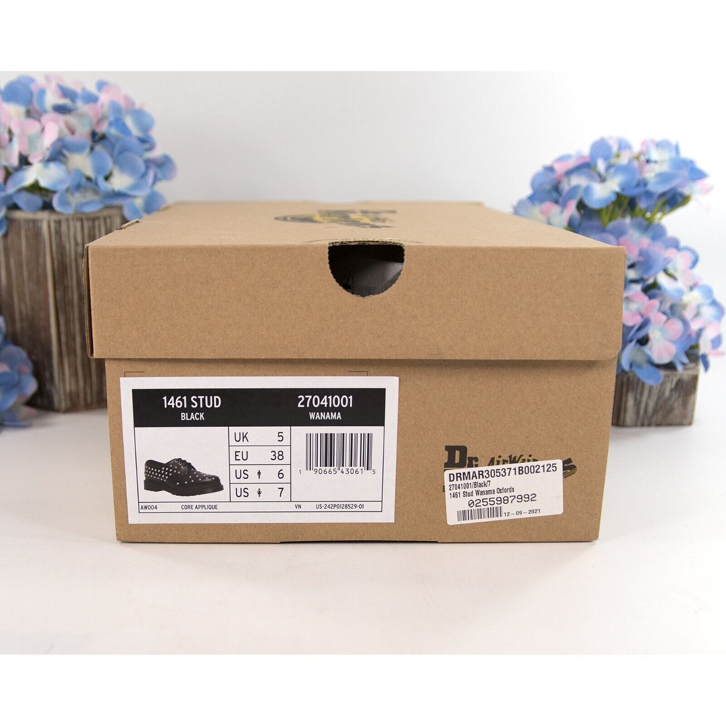 Dr. Martens Black Studded Leather Wanama 1461Oxford Lace Up Shoes Size 7 NIB