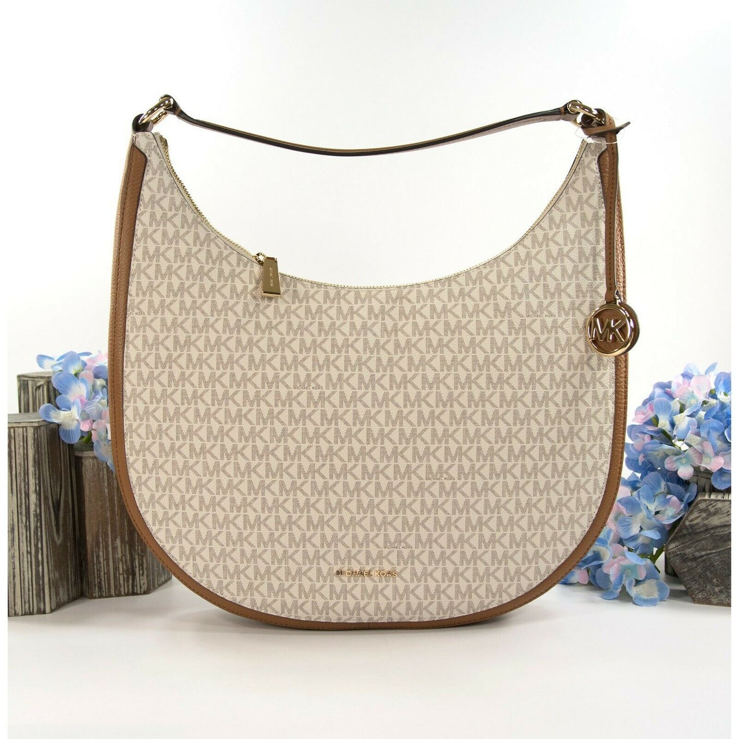 Michael Kors Jet Set Linda Acorn Leather Vanilla Monogram Slim Large Hobo NWT