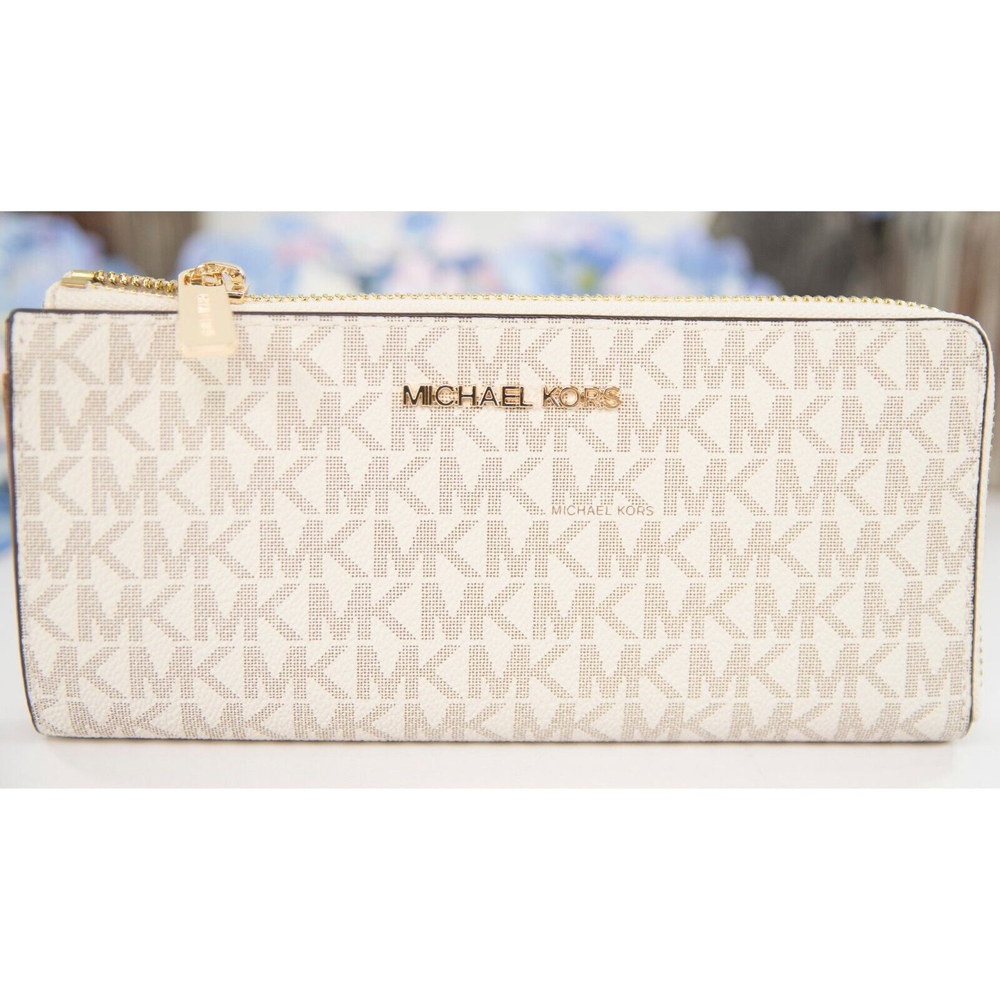 Michael Kors Vanilla Monogram Acorn Leather 3/4 Zip Around Lacey Wallet NWT