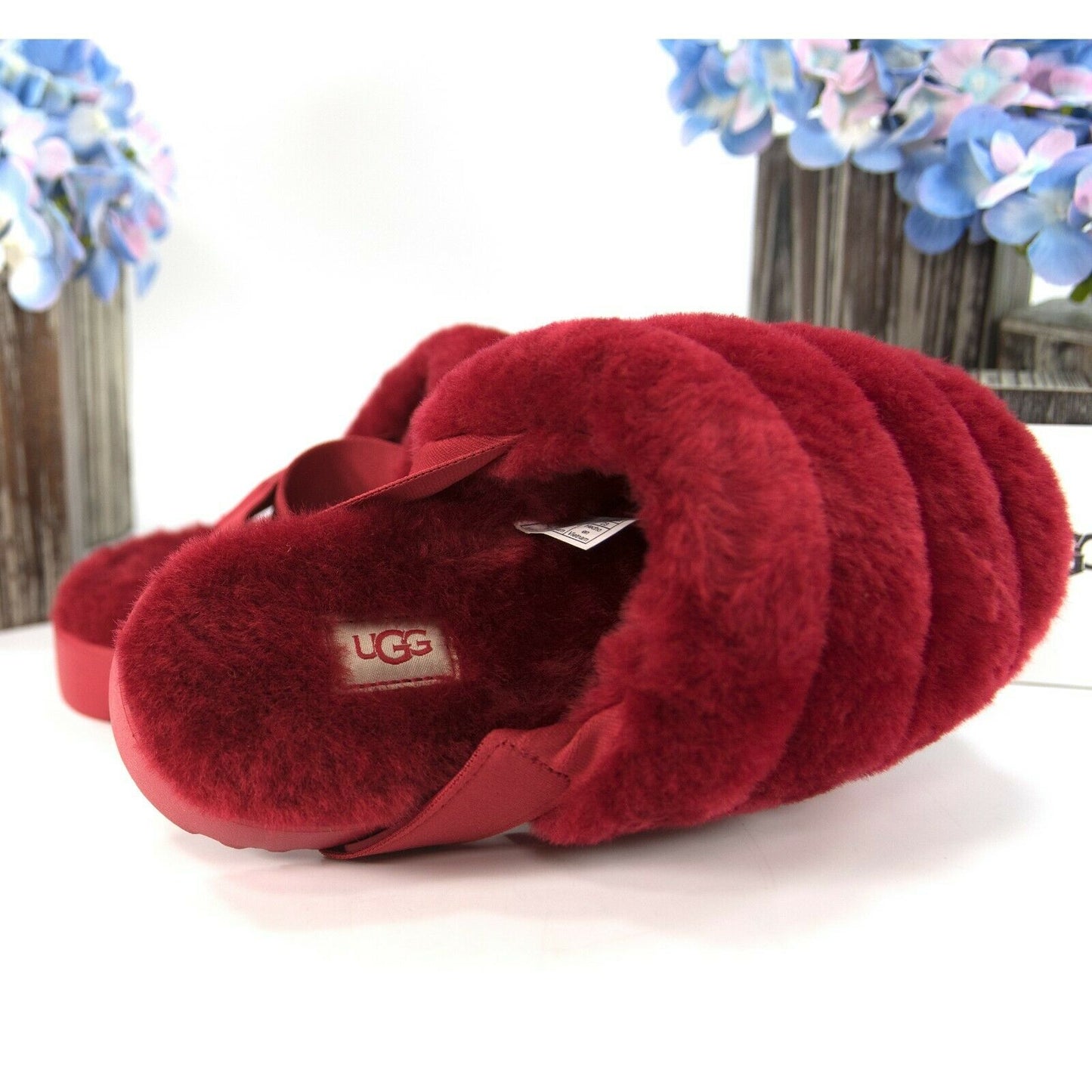 UGG Fluff Oh Yea Robe Red Sheepskin Fur Slippers Slides Sandals Size 6 NIB