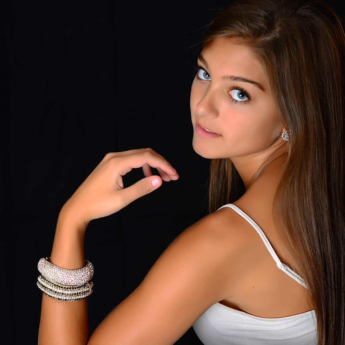 Amrita Singh Gold Rainbow Crystal Priscilla Wavy Hinged Bracelet BRC 119 NWT