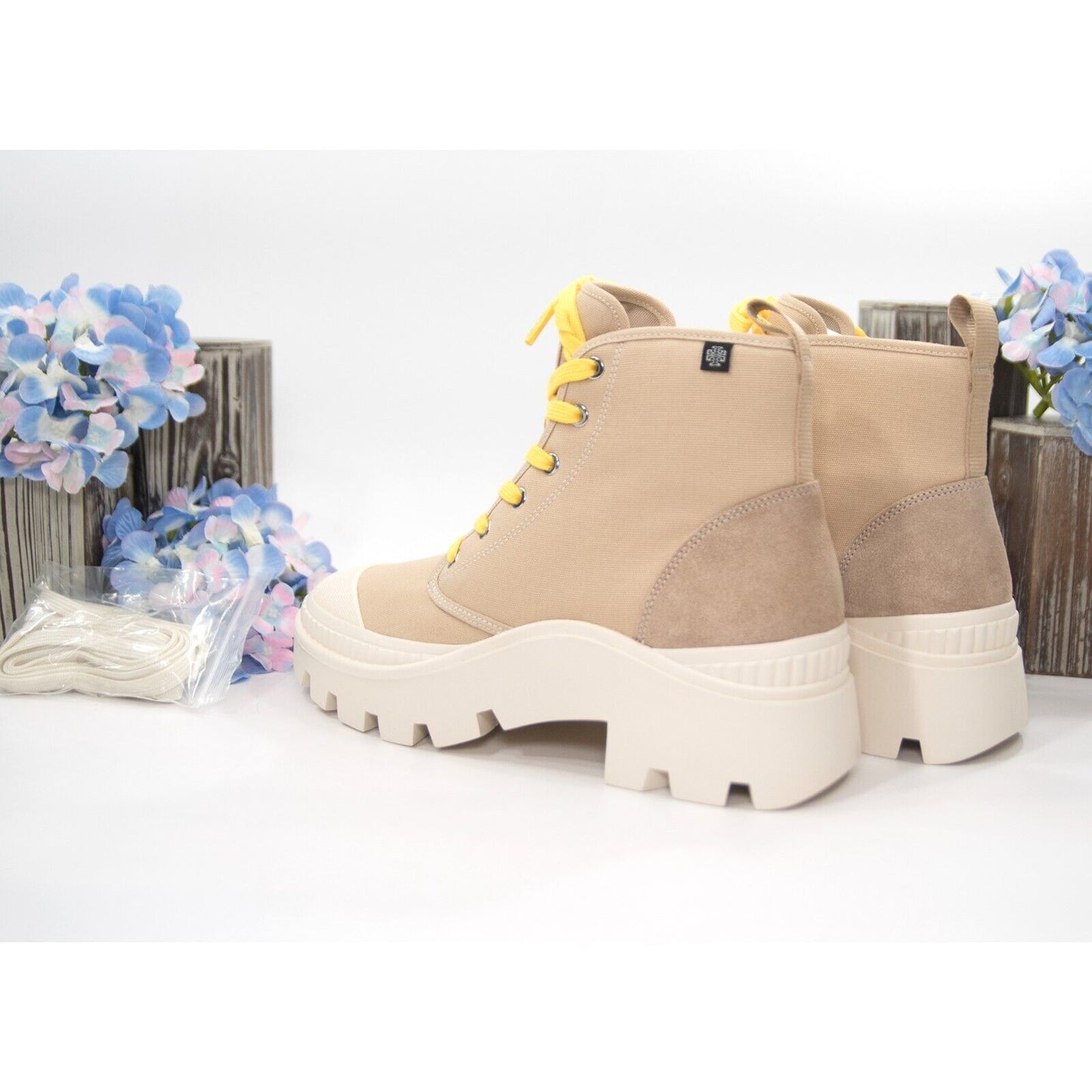 Tory Burch Camp Sneaker Sand Tan Suede Canvas Lace Up Boots Size 8 NIB