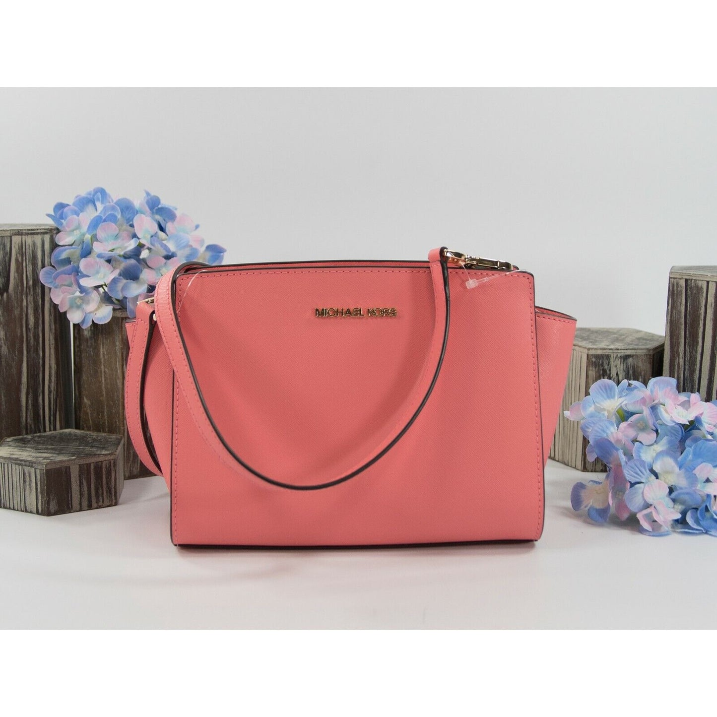 Michael Kors Grapefruit Leather Selma Medium Messenger Crossbody Bag NWT