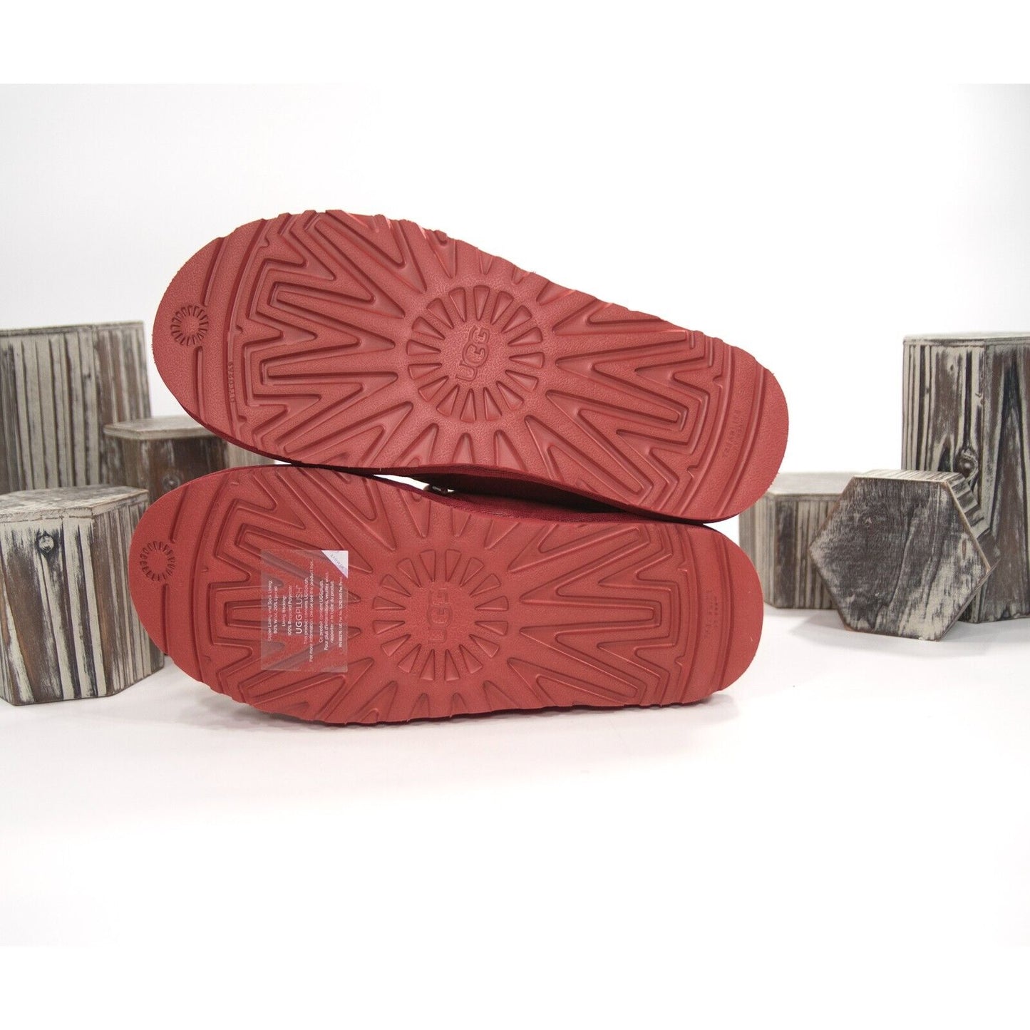 UGG Neumel Red Sheepskin Suede Boots Booties Mens 9 NIB