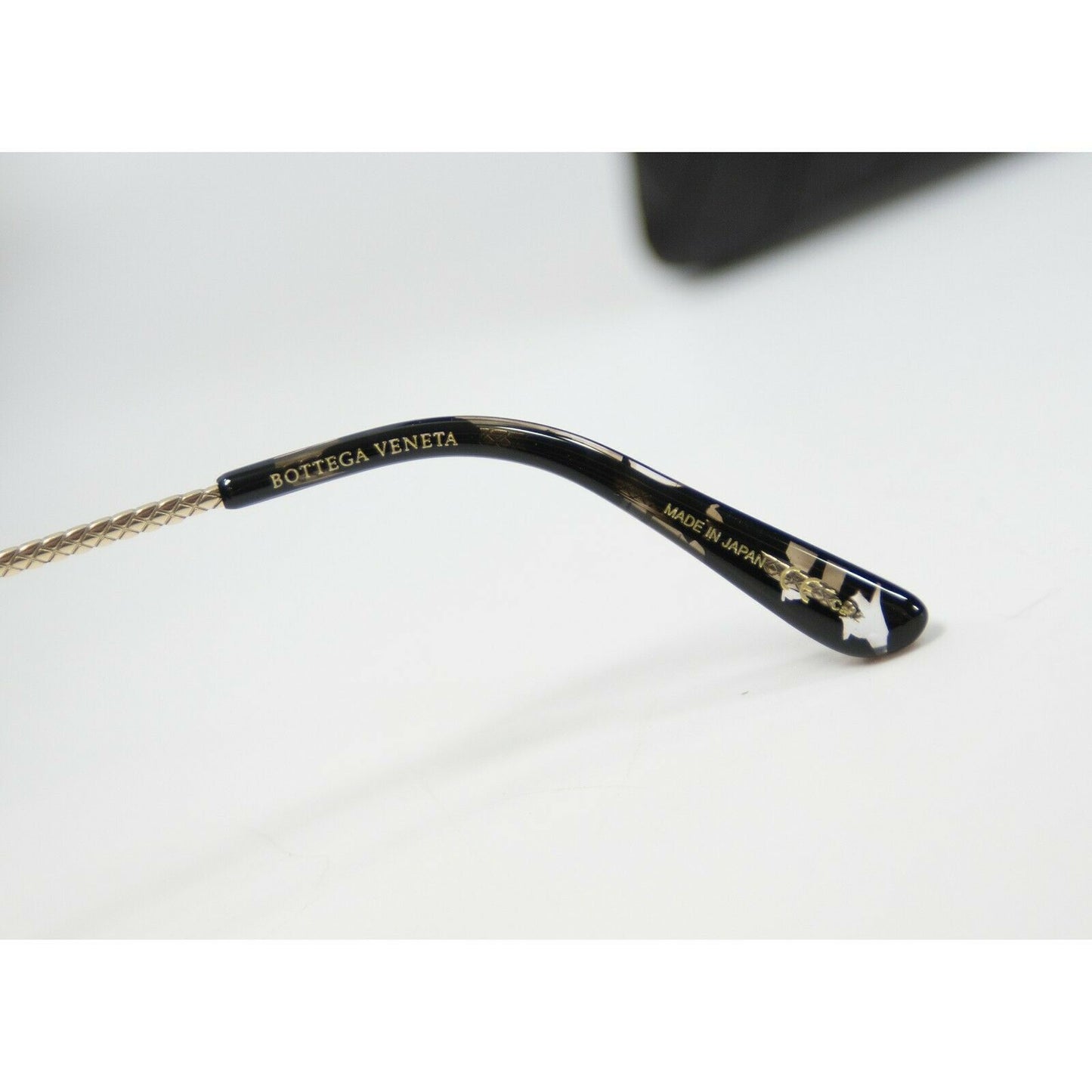 Bottega Veneta Black Gold Thin Frame Cat Eye Metal Logo Sunglasses NWT Case