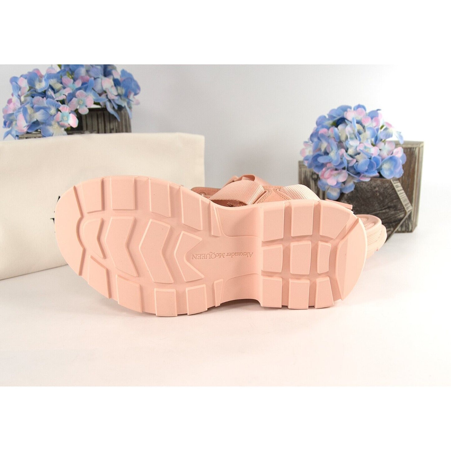 Alexander McQueen Shell Peach Hybrid Tech Leather Webbing Sandals 37 NIB