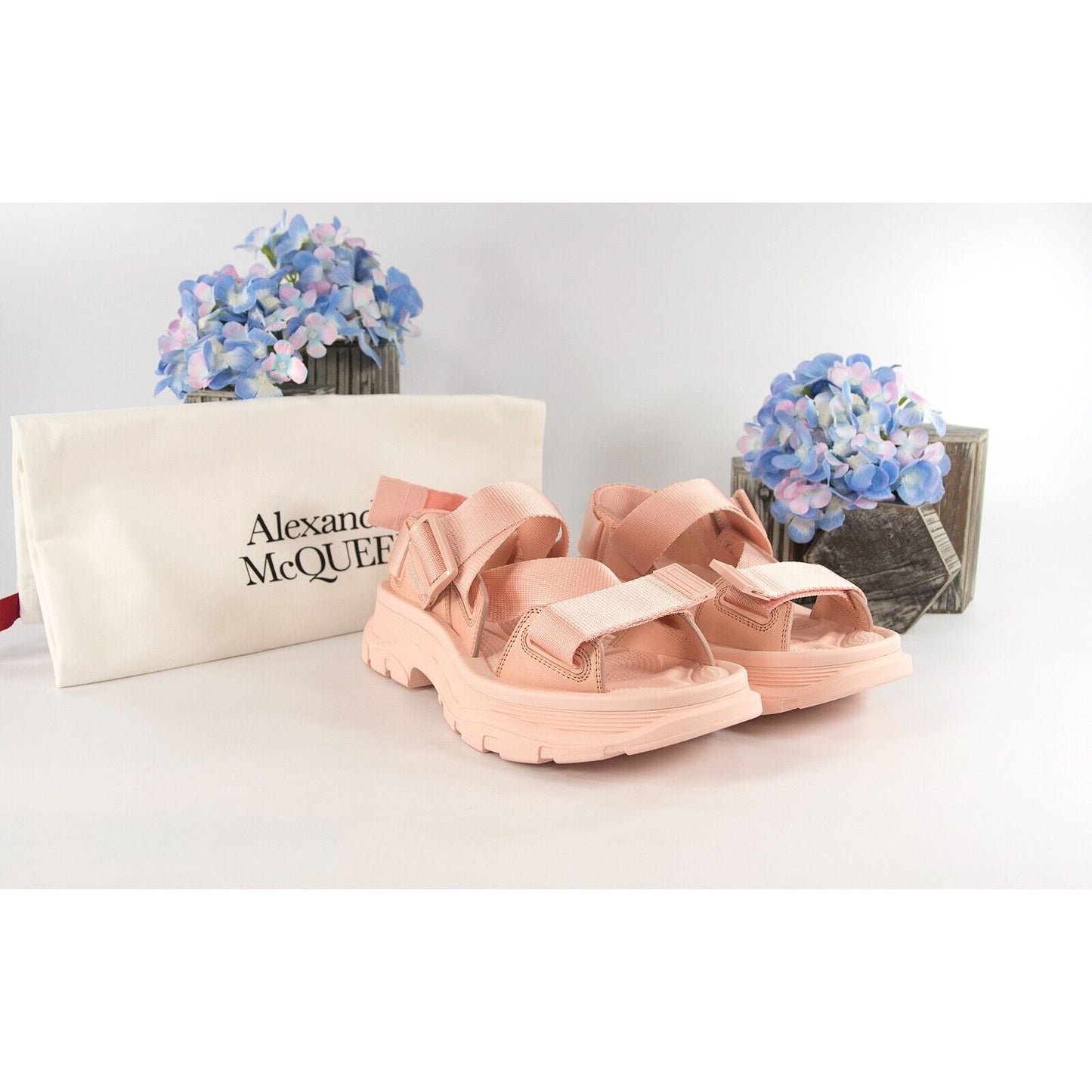 Alexander McQueen Shell Peach Hybrid Tech Leather Webbing Sandals 37 NIB